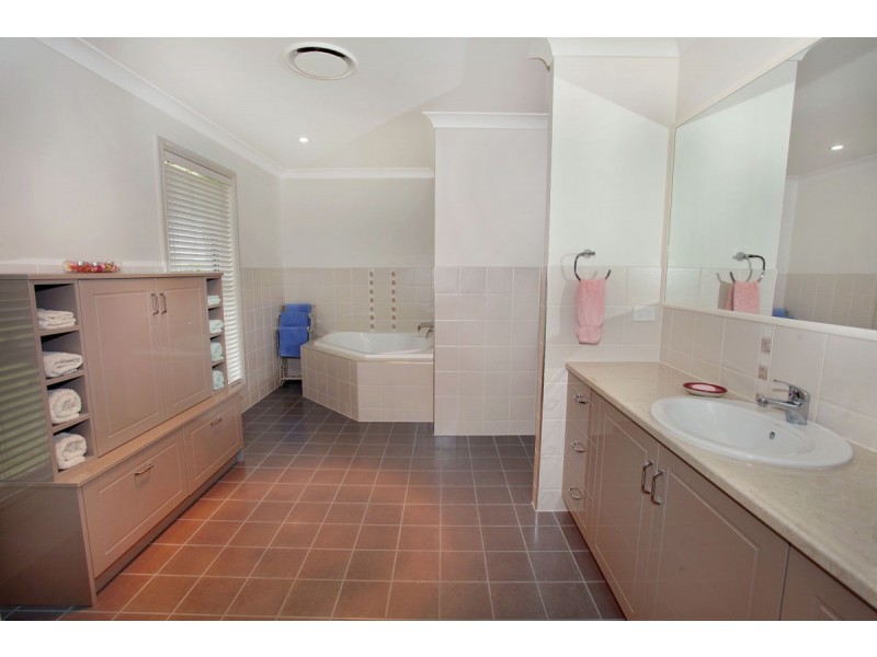 10 Macaranga Street, Maleny QLD 4552