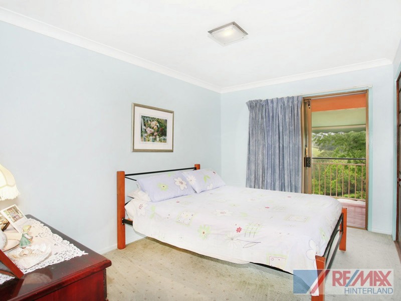 86 Dixon Ave, Maleny QLD 4552