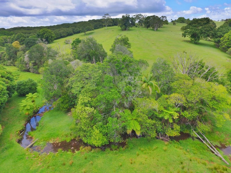 86 Dixon Ave, Maleny QLD 4552