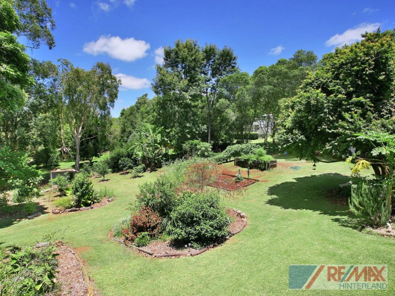 9 Avocado Lane, Maleny QLD 4552