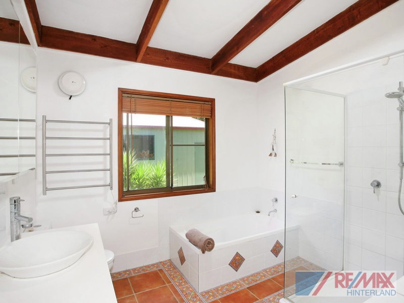 9 Avocado Lane, Maleny QLD 4552