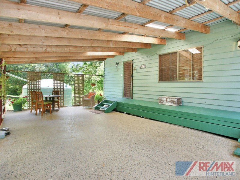 9 Avocado Lane, Maleny QLD 4552