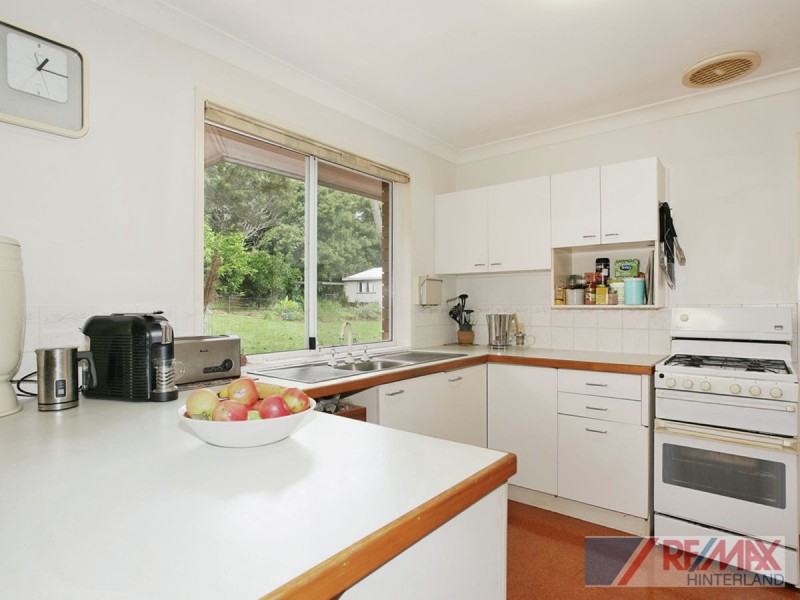 29 Burgess Avenue, Maleny QLD 4552