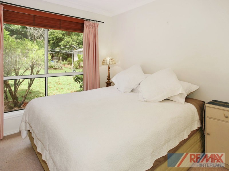 29 Burgess Avenue, Maleny QLD 4552
