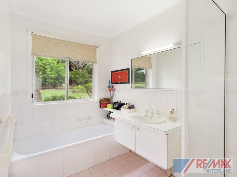 29 Burgess Avenue, Maleny QLD 4552