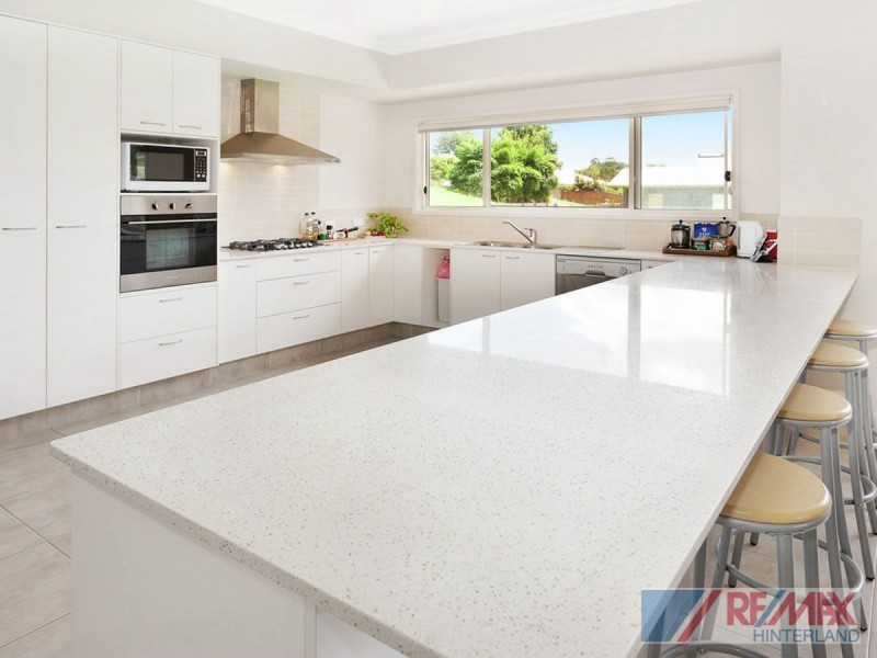 6 Ribbonwood Ave, Maleny QLD 4552