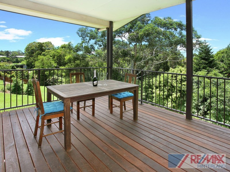6 Ribbonwood Ave, Maleny QLD 4552