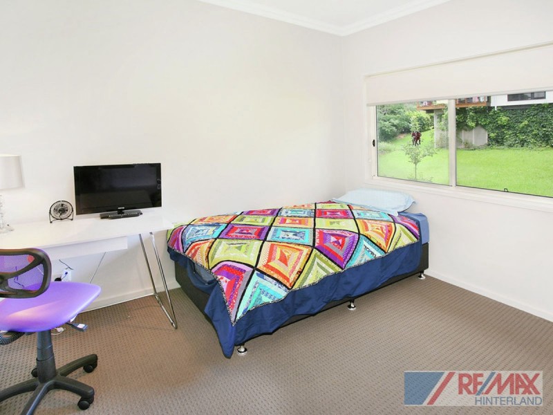 6 Ribbonwood Ave, Maleny QLD 4552