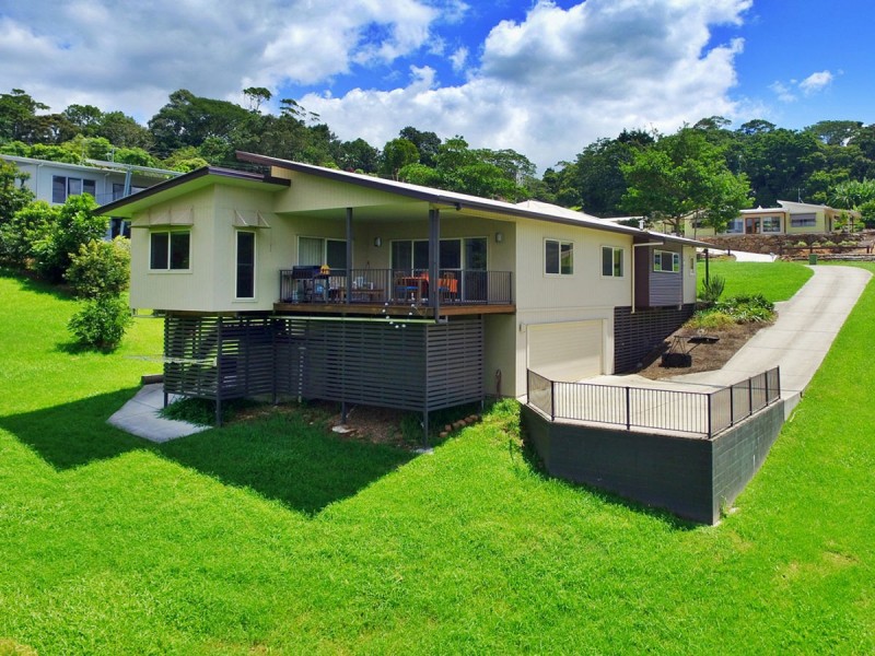 6 Ribbonwood Ave, Maleny QLD 4552