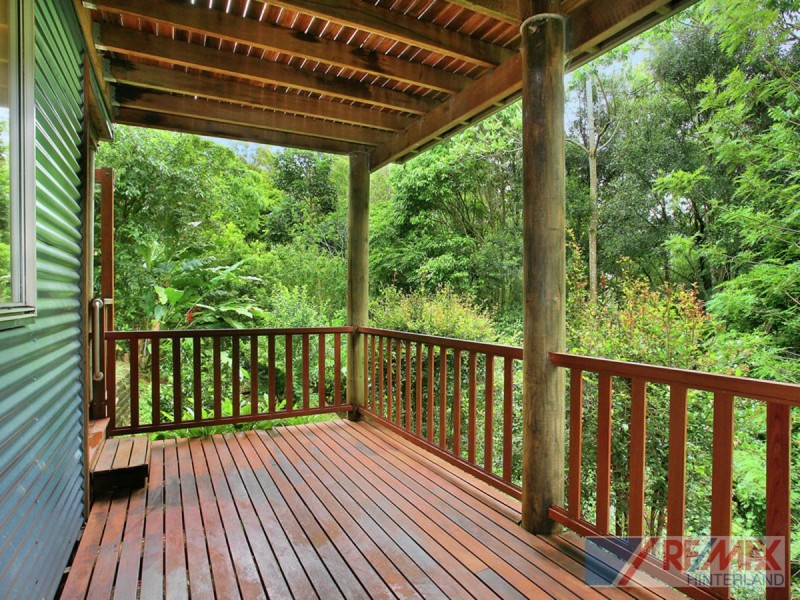 25 Deodar Court, Mapleton QLD 4560