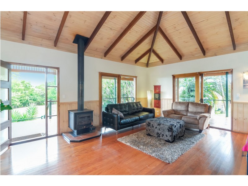 13 Alfs Road, Maleny QLD 4552