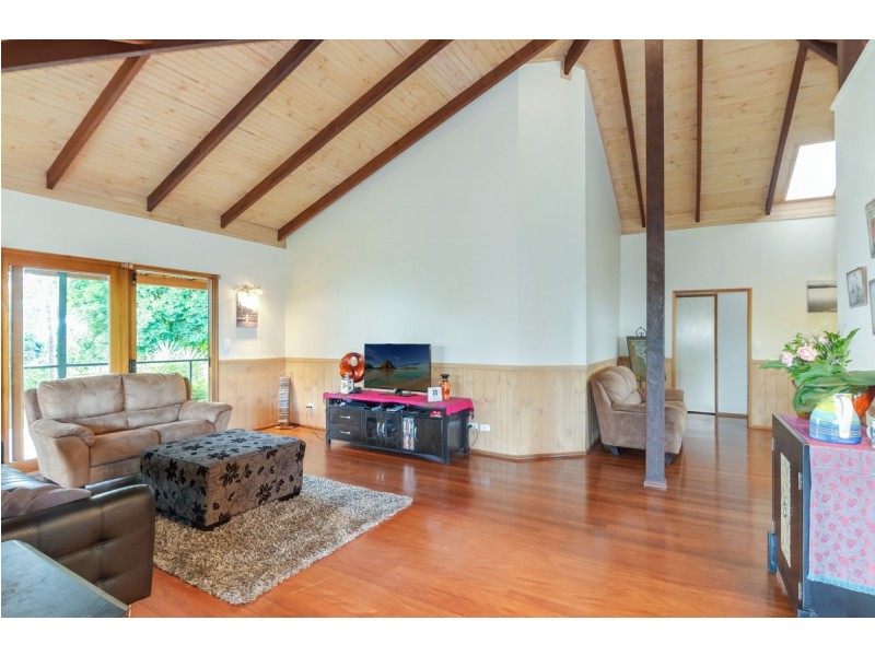 13 Alfs Road, Maleny QLD 4552