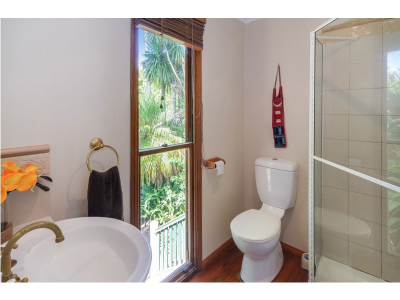 13 Alfs Road, Maleny QLD 4552