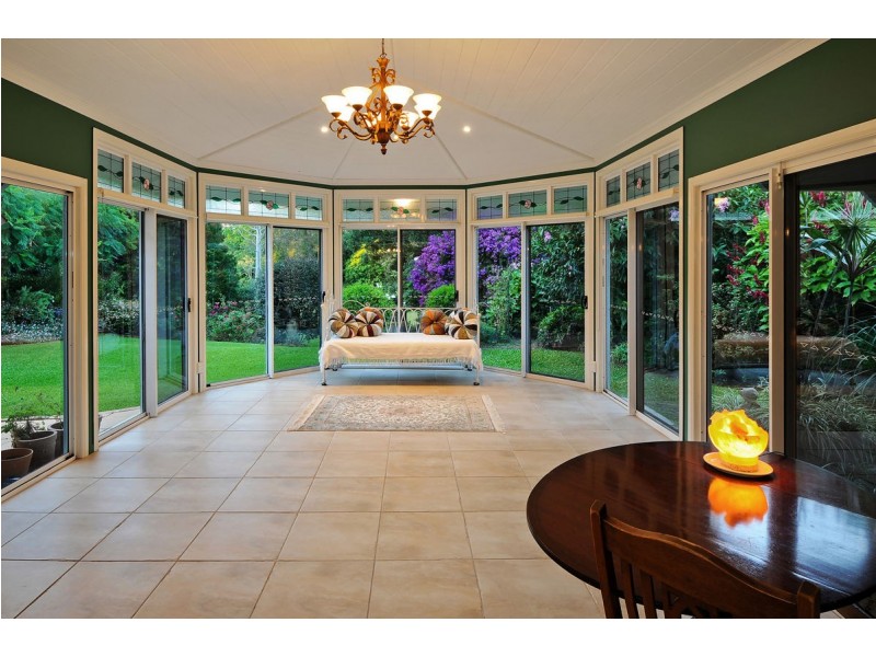 33 Glen Eden Court, Flaxton QLD 4560