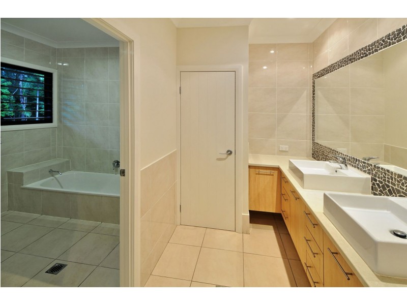 88 Delicia Road, Mapleton QLD 4560