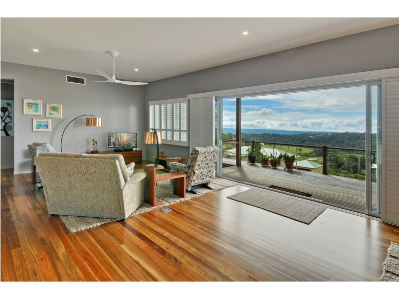 22 Lorikeet Lane, Maleny QLD 4552