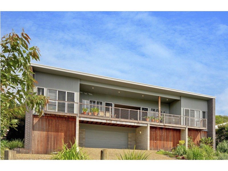 22 Lorikeet Lane, Maleny QLD 4552