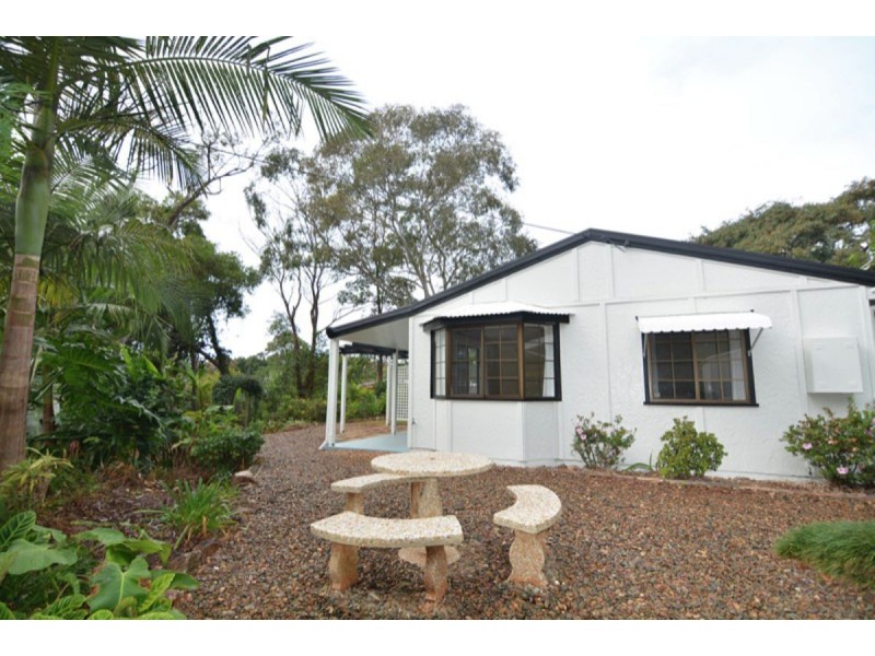 2 Karri Court, Mapleton QLD 4560