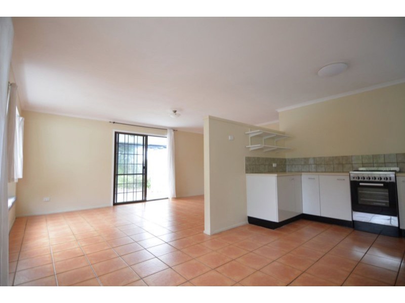 2 Karri Court, Mapleton QLD 4560
