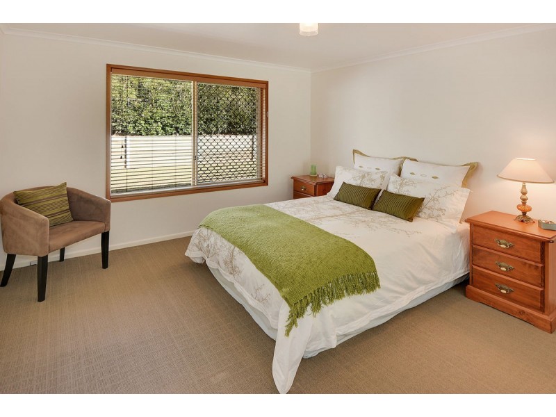 12 Meadow Road, Maleny QLD 4552