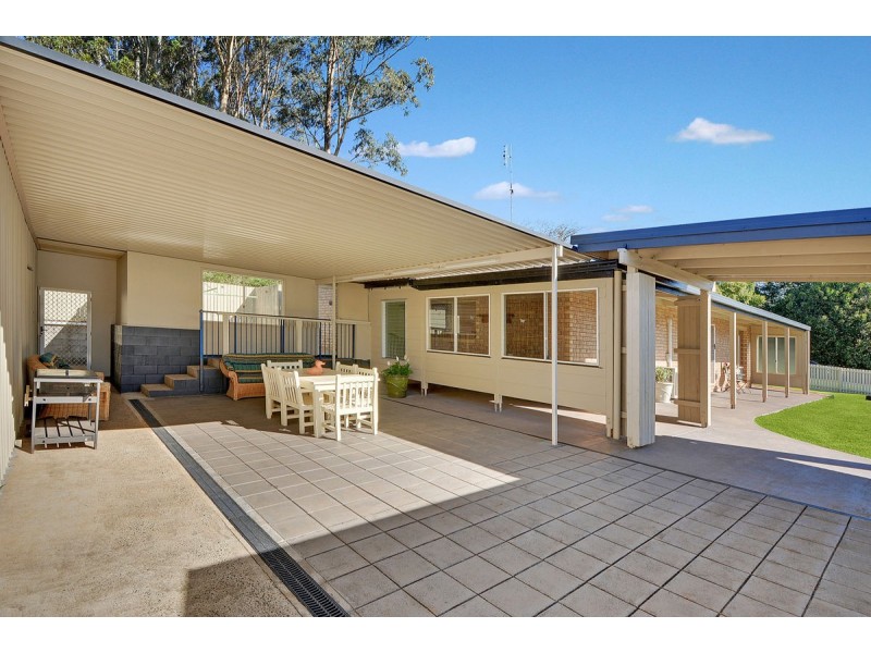 12 Meadow Road, Maleny QLD 4552