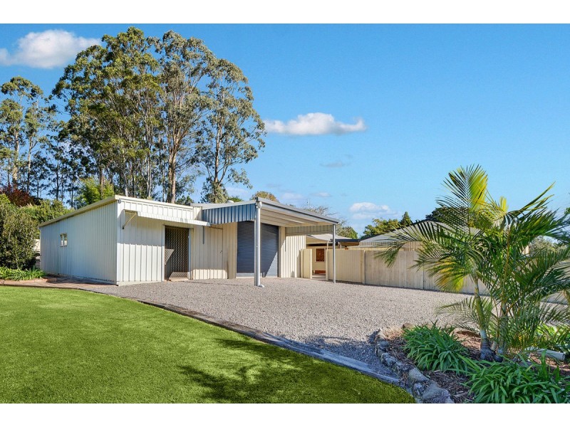 12 Meadow Road, Maleny QLD 4552