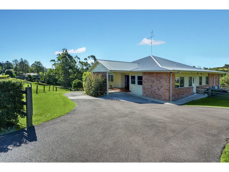 56 Rosella Road, Maleny QLD 4552