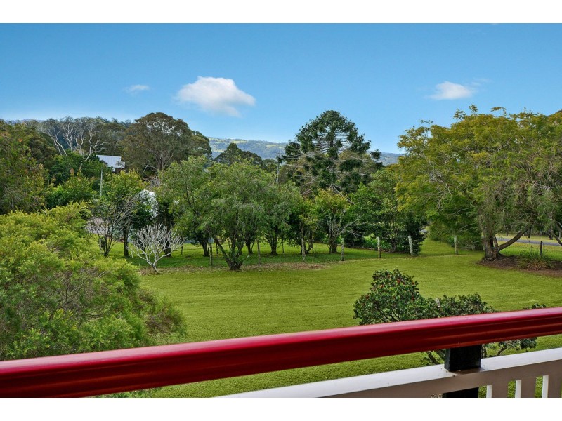13 Oxenham Lane, Maleny QLD 4552