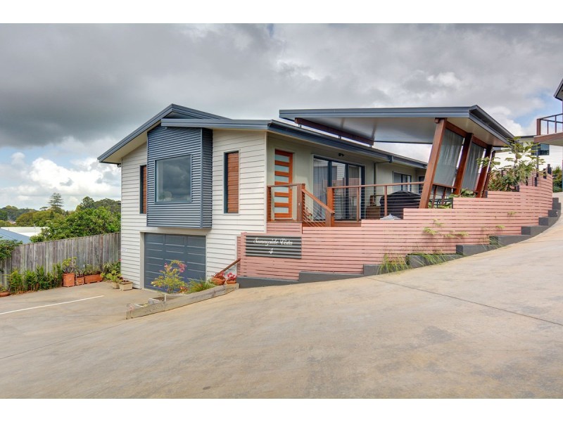 3/4 Sunnyside Court, Maleny QLD 4552