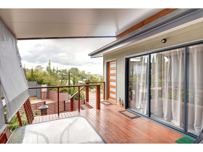 3/4 Sunnyside Court, Maleny QLD 4552