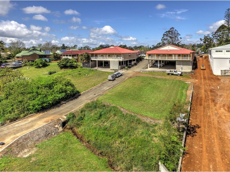 72A Maple Street, Maleny QLD 4552
