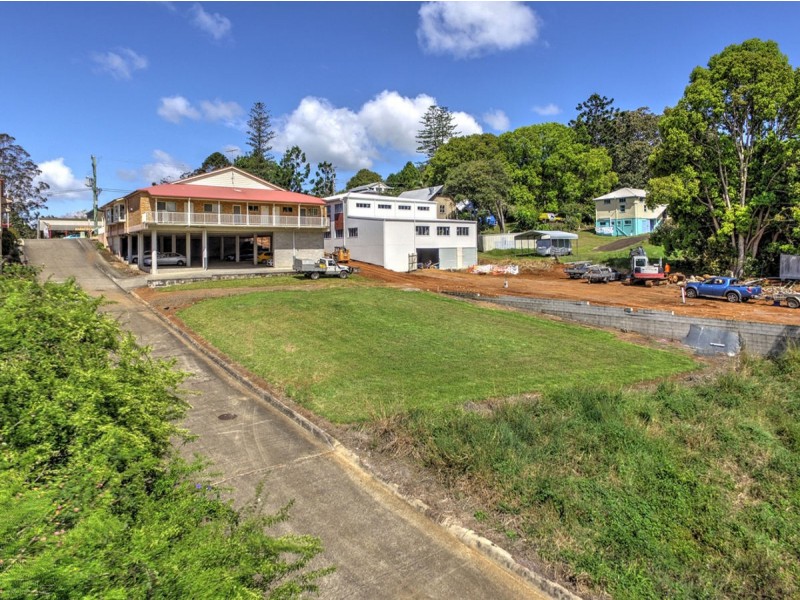 72A Maple Street, Maleny QLD 4552