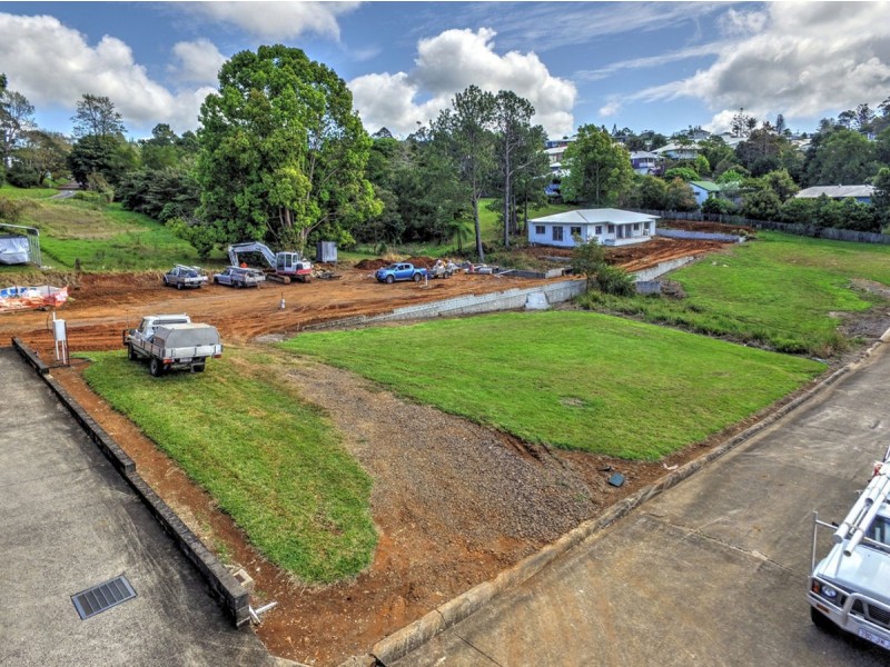 72A Maple Street, Maleny QLD 4552