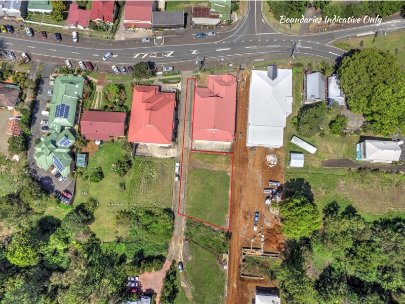 72A Maple Street, Maleny QLD 4552