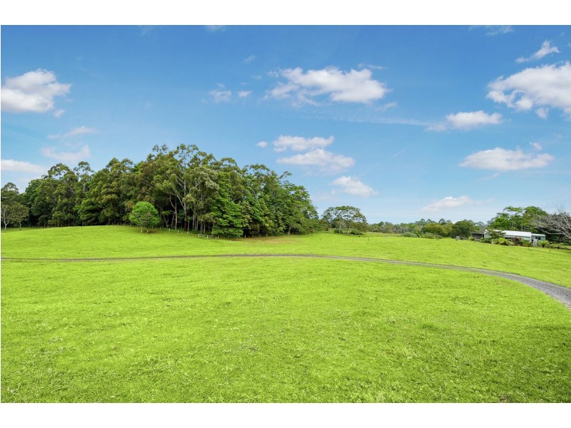 57 Mountain View Road, Maleny QLD 4552