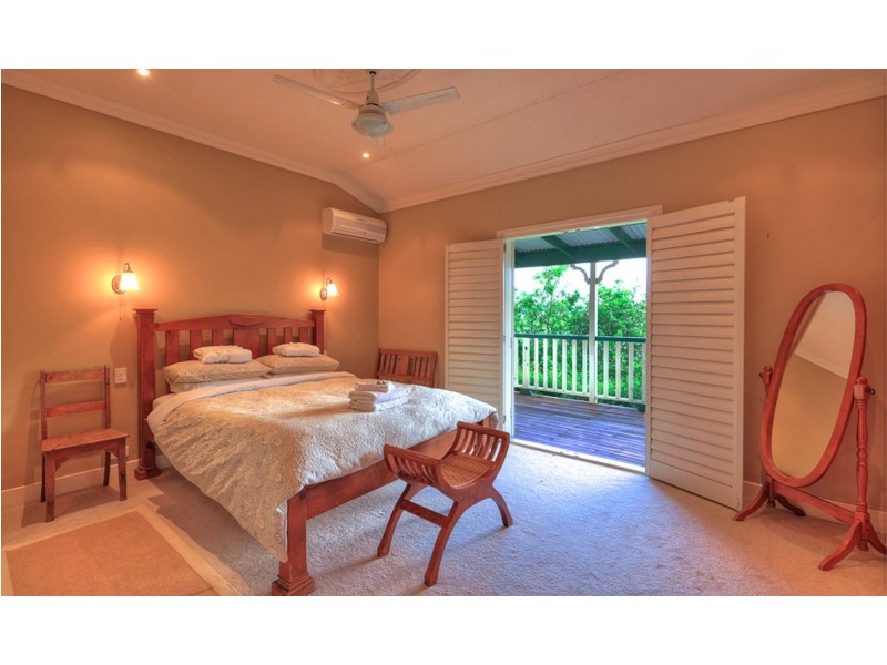 21 Centenary Drive, Maleny QLD 4552