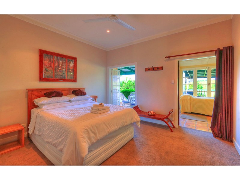 21 Centenary Drive, Maleny QLD 4552