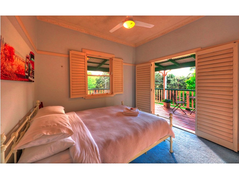 21 Centenary Drive, Maleny QLD 4552