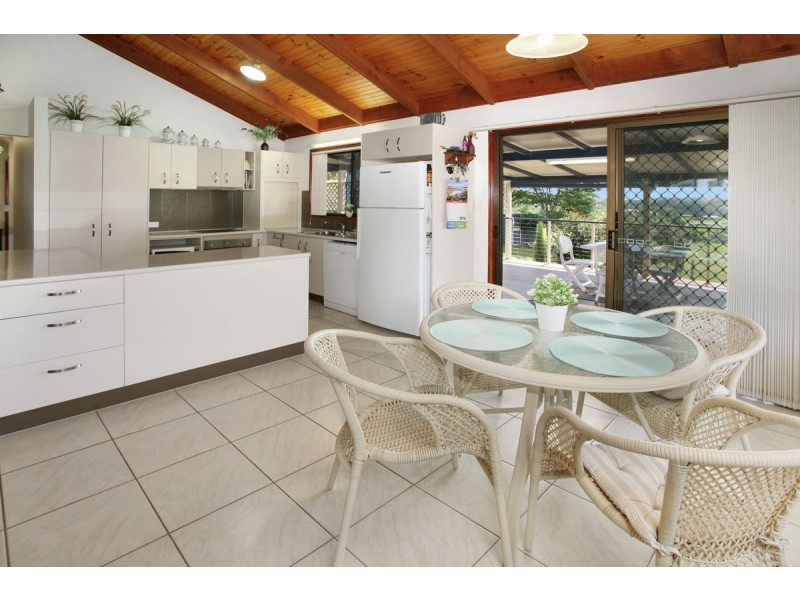 49 Bunya Street, Maleny QLD 4552