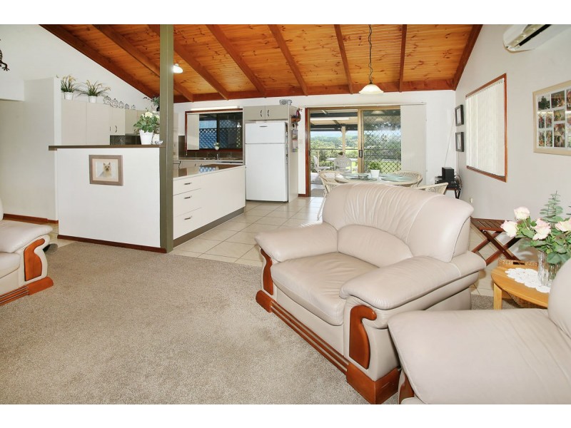 49 Bunya Street, Maleny QLD 4552