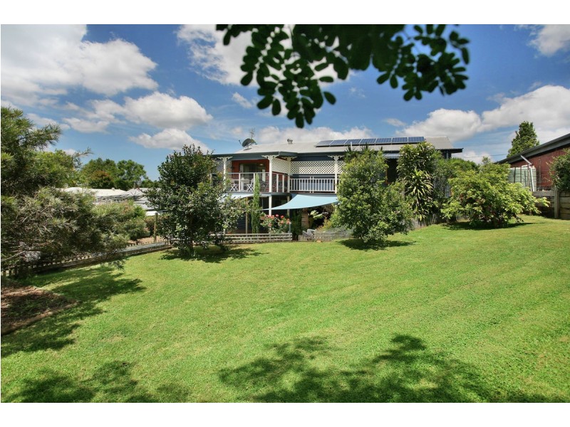 49 Bunya Street, Maleny QLD 4552