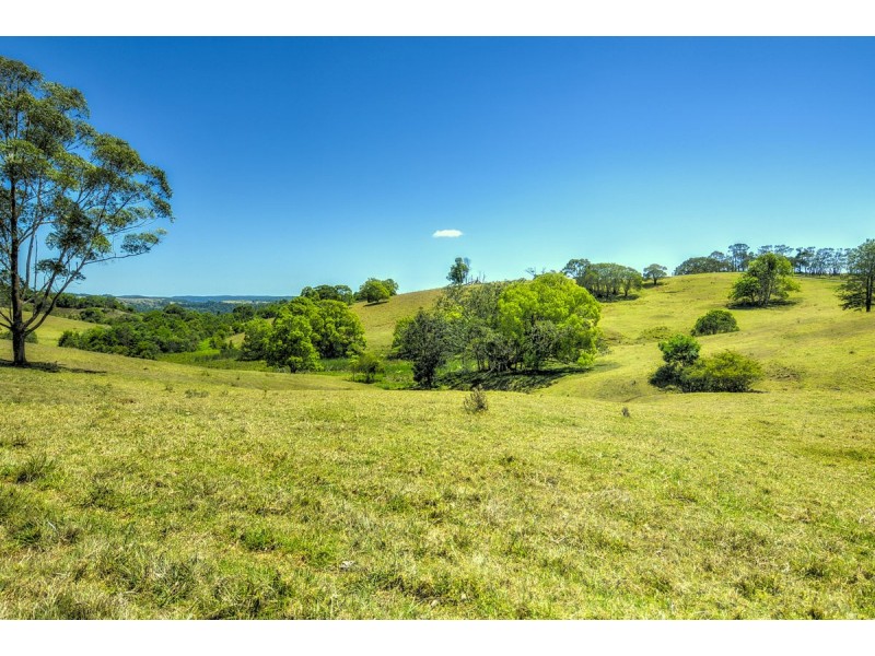 17 North Maleny Road, Maleny QLD 4552