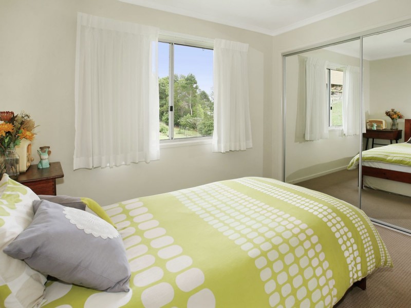 13 Ribbonwood Ave, Maleny QLD 4552