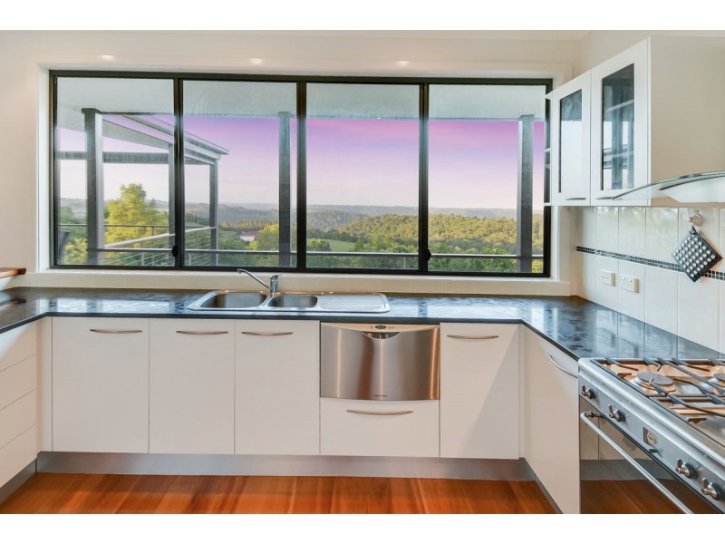 23 Curlew Court, Maleny QLD 4552