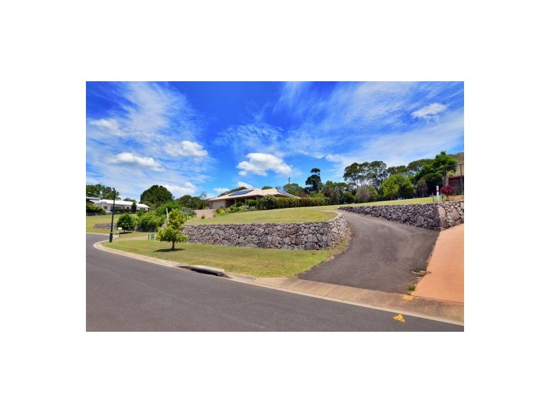 22 Lorikeet Lane, Maleny QLD 4552