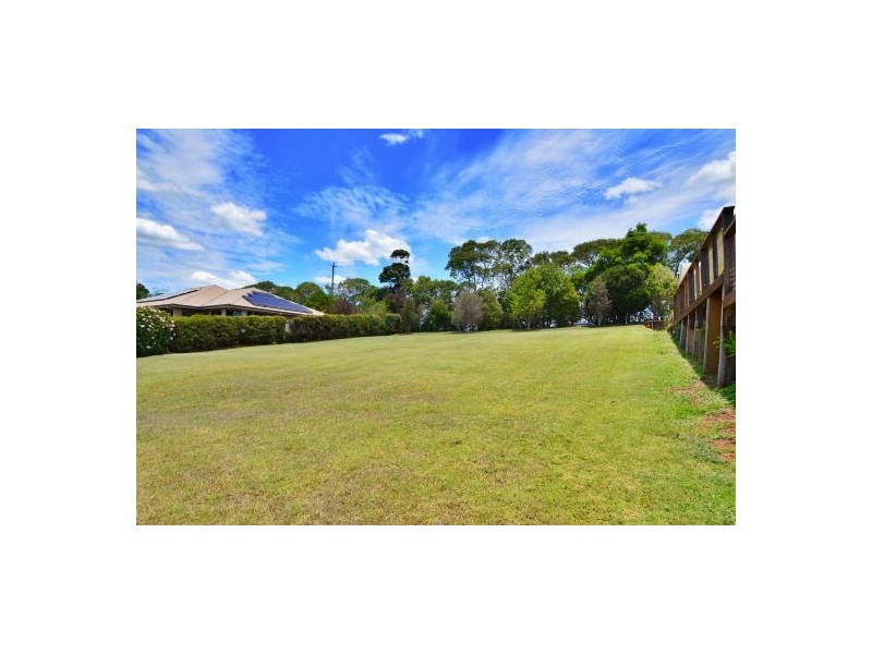 22 Lorikeet Lane, Maleny QLD 4552