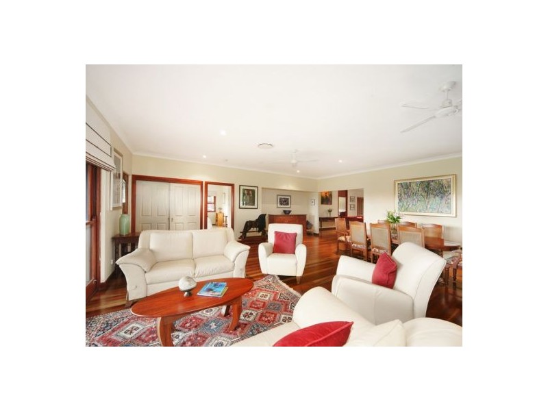 42 Treehaven Way, Maleny QLD 4552