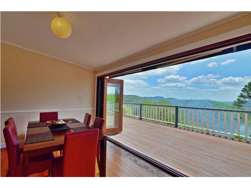 203 Schultz Road, Maleny QLD 4552