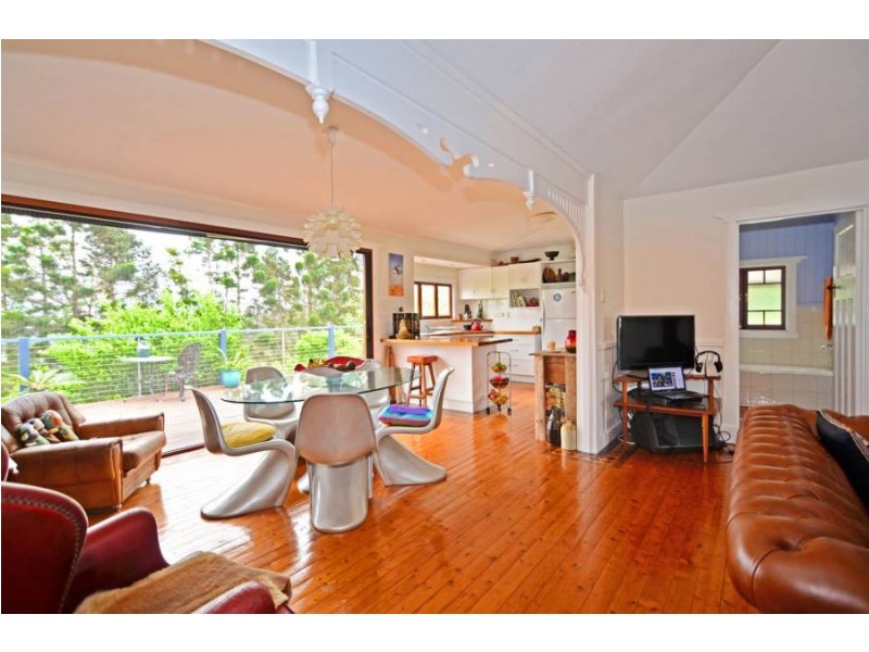 203 Schultz Road, Maleny QLD 4552