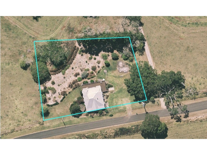 203 Schultz Road, Maleny QLD 4552